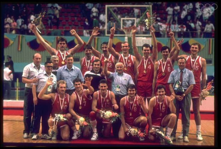BASKETBALL TEAM USSR GOLD