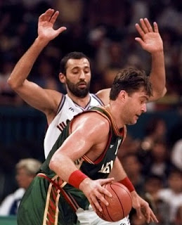 352E9258DFD11D27EE5F2173424FFD