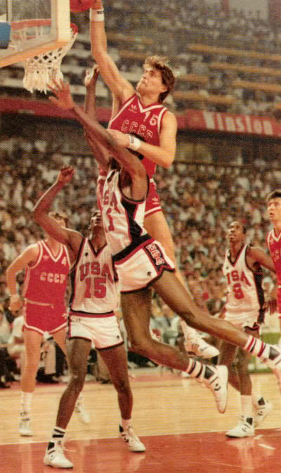 -davidrobinsonisblockedbysabonis